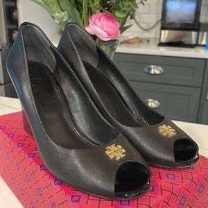 Tory Burch Jolie 85MM peep toe wedge Nappa leather Black size 10